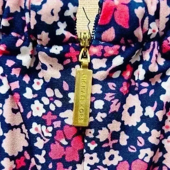 MICHAEL KORS Floral Midi Halter Chain Neck
Sleeveless Dress Size Medium - Picture 9 of 16